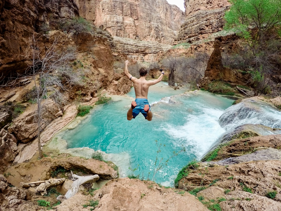 Embracing the Unknown: The Joy of Spontaneous Outdoor Adventures Embracing the Unknown: The Joy of Spontaneous Outdoor Adventures